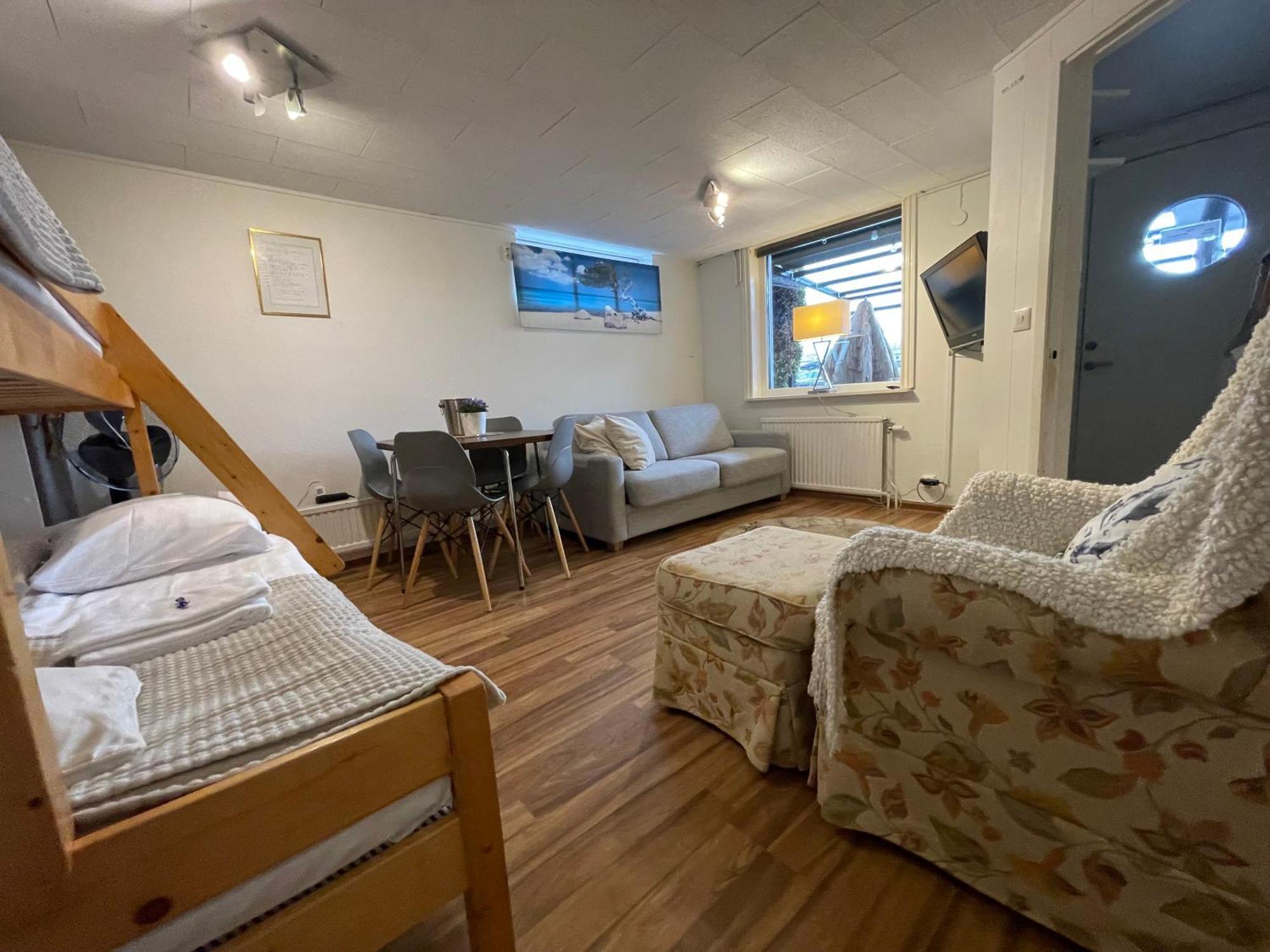 Vid Gekas Ullared Boende B&B Εξωτερικό φωτογραφία